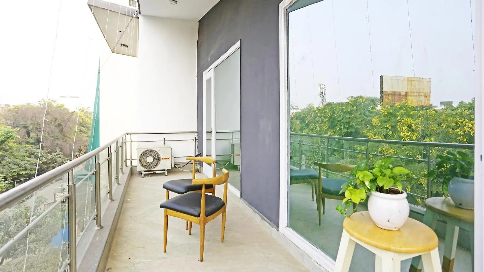 Fabhotel The Runner Gurgaon Indie
